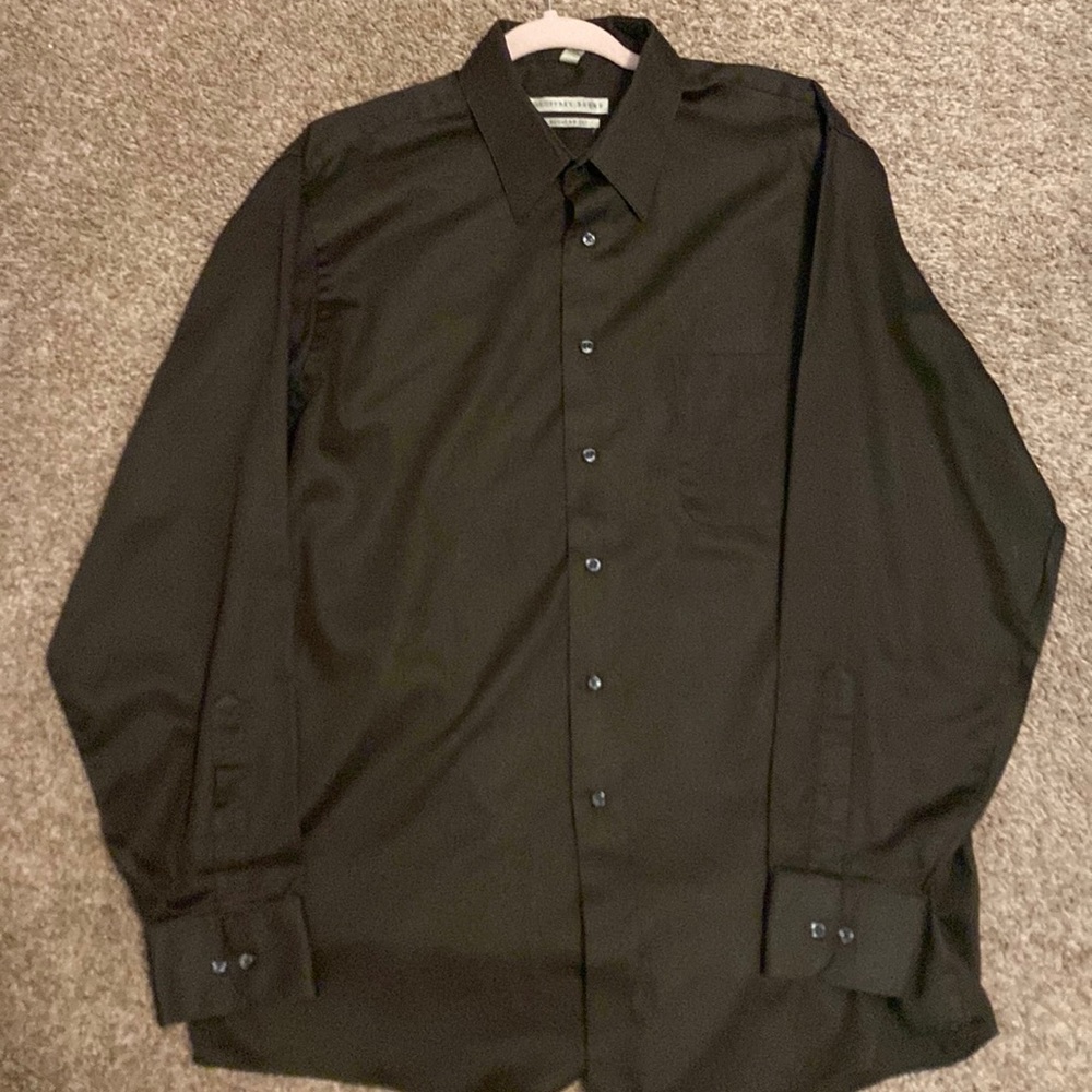 Black Geoffrey Beene Button Down Winkle Free